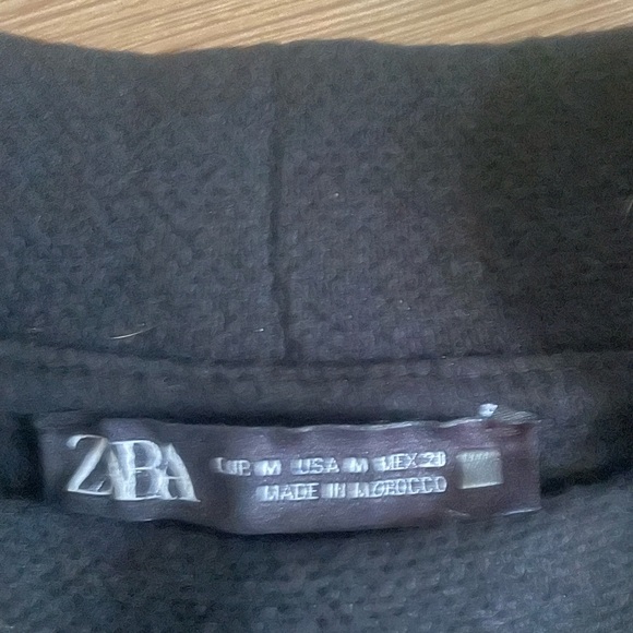 Zara Short Sleeve Shift Dress - Picture 2 of 2